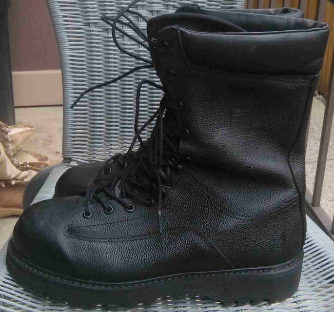 Canadian Army Gortex Wet Weather Boots | Central Alberta Military Outlet